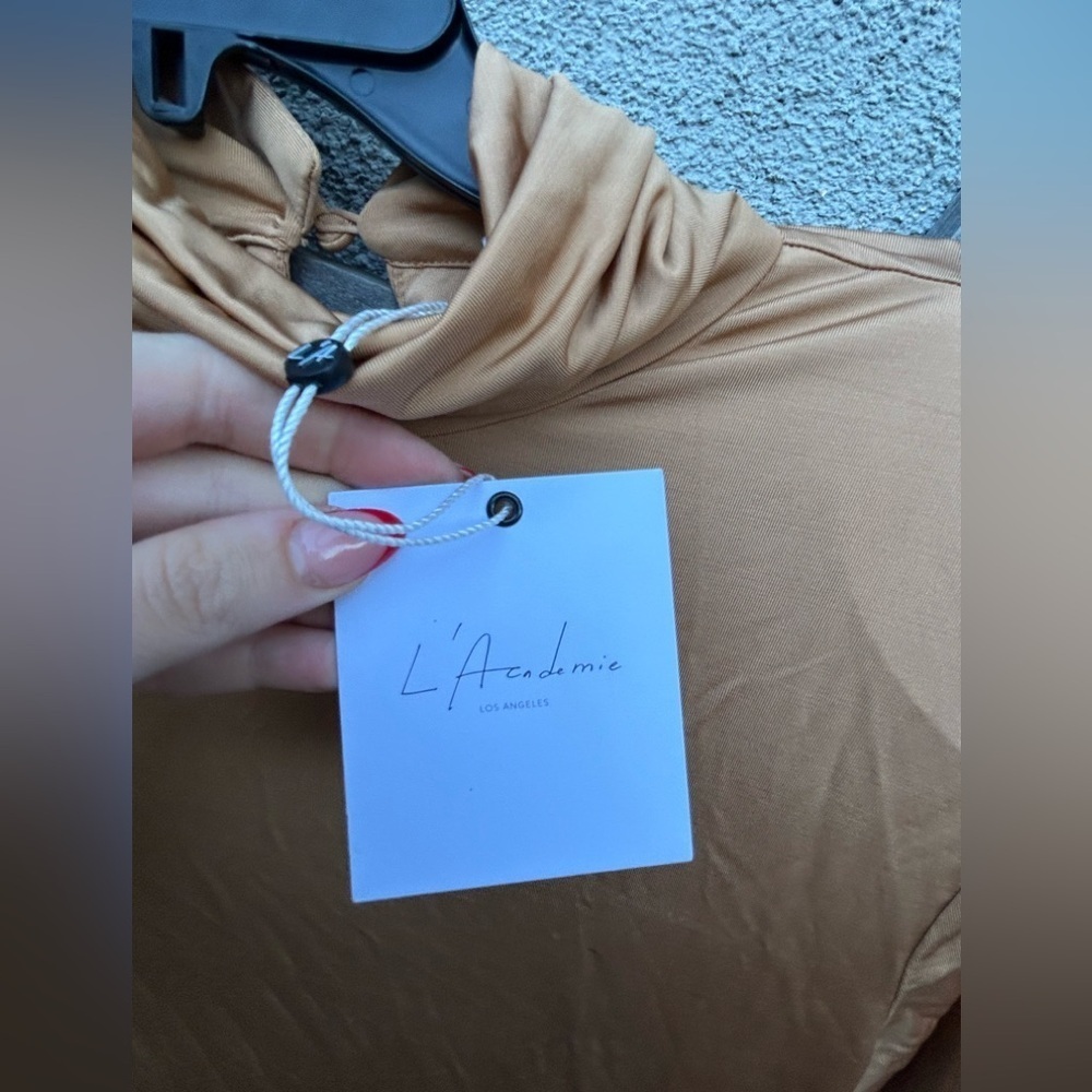 L'Academie Kyma Maxi Dress in Taupe New with Tag! - Picture 4 of 5